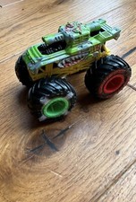 Hot Wheels Invader Graffiti