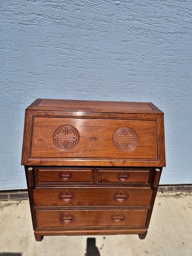 Beautiful chinese bureau - chinese,