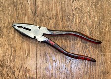 VINTAGE 6” ROUND HOLE RED