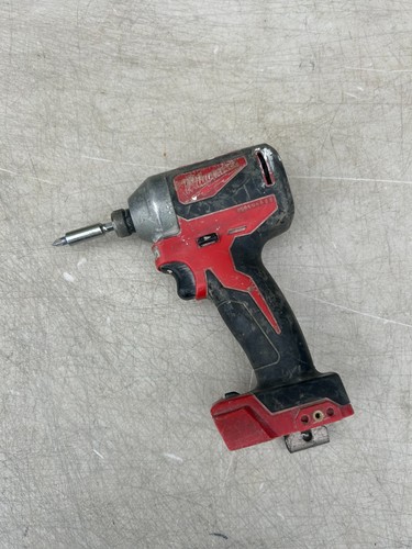 Milwaukee m18 18v impact - milwaukee,