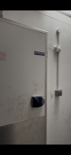 Walk freezer cold - in, /