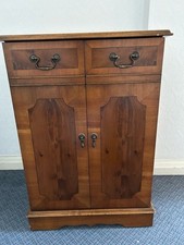 Vintage Wooden Walnut effect Record Player Cabinet and Storage
