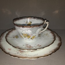 Pretty Yellow Rose Antique