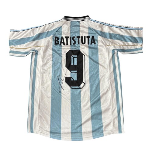 Gabriel batistuta signed - gabriel,