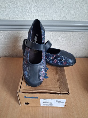 Cosyfeet size navy floral - cosyfeet,