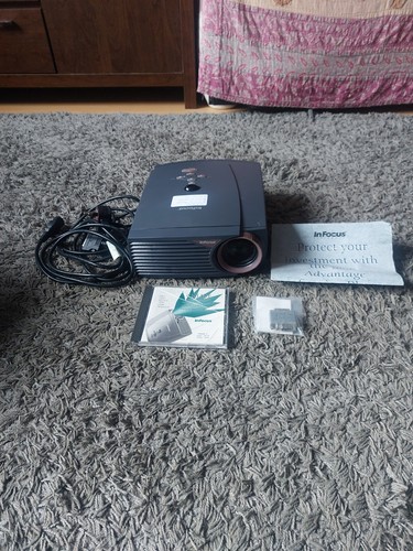 Infocus lp420 projector - infocus,