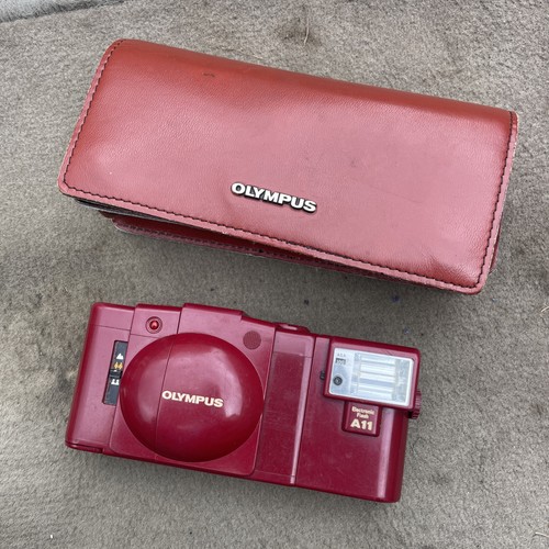 Rare red olympus compact - xa,