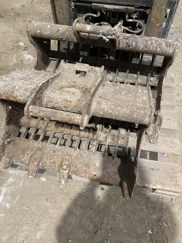 Riddle buckets harford hitch - buckets,