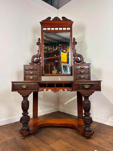 Victorian burr walnut duchess - burr,
