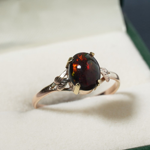 Vintage 0ct solid black fire - black,