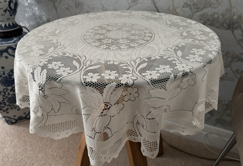 Pretty cream polyester lace - pretty,