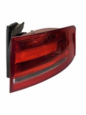 AUDI A4 B8 2009 SALOON REAR RIGHT DRIVER SIDE OUTER TAIL LIGHT 8K5945096D A2l16b