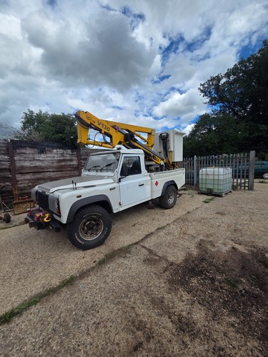 Landrover defender cherry - landrover,