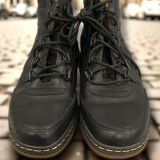 Men's 11 DR. MARTENS VERY RARE Derry Black Leather Boots Excellent Condition 
