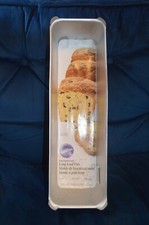 WILTON LONG LOAF PAN  CAKE TIN PAN NOVELTY PERFORMANCE PAN