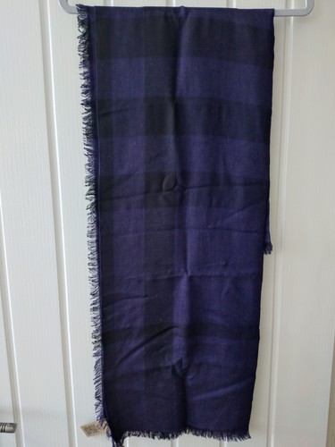 Burberry lightweight scarf