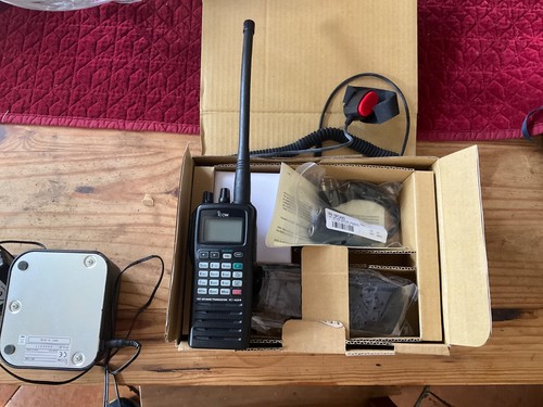 Icom a24 vhf airband - icom, ic-a24