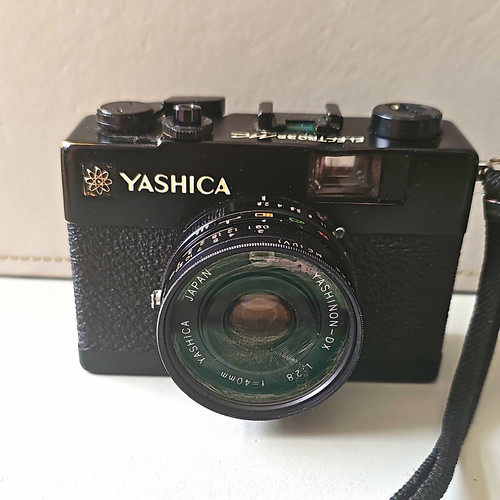 Yashica electro black - electro, 35