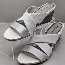 Tamaris Women's Wedge Shoe