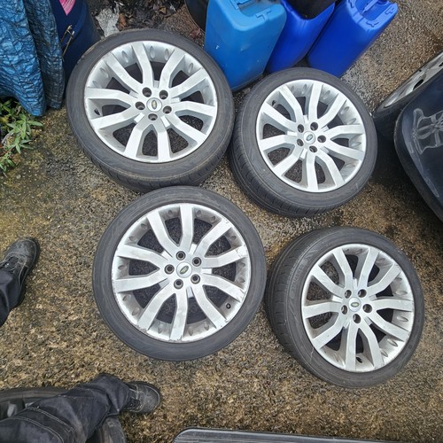 Range rover wheels - range,