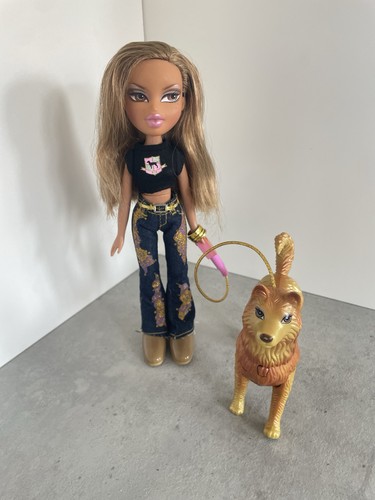 Bratz walking yasmin - bratz, doll