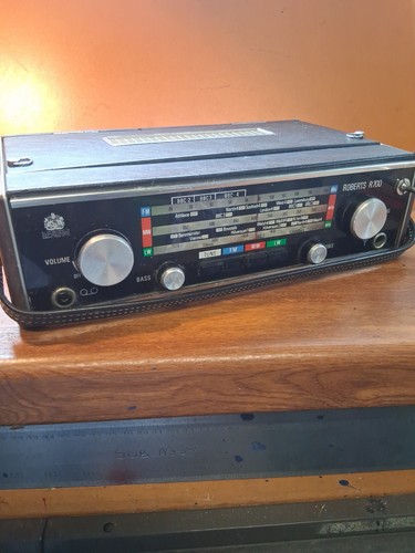Roberts r700 transister radio - roberts,