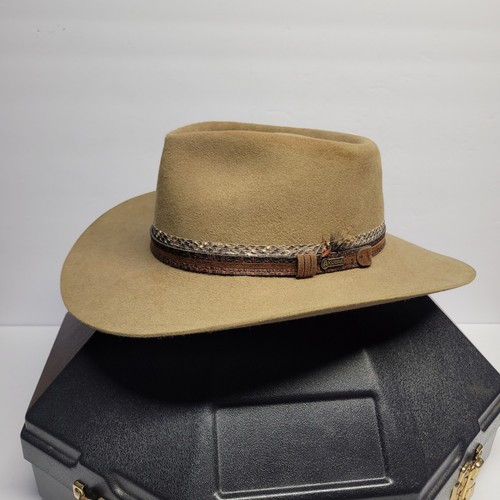Vintage akubra snowy river hat - vintage,