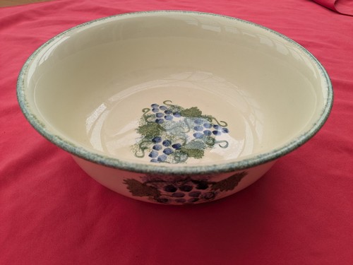 Poole pottery vineyard - pottery,,