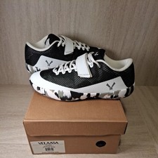 Velaasa Stones Throwing Shoes