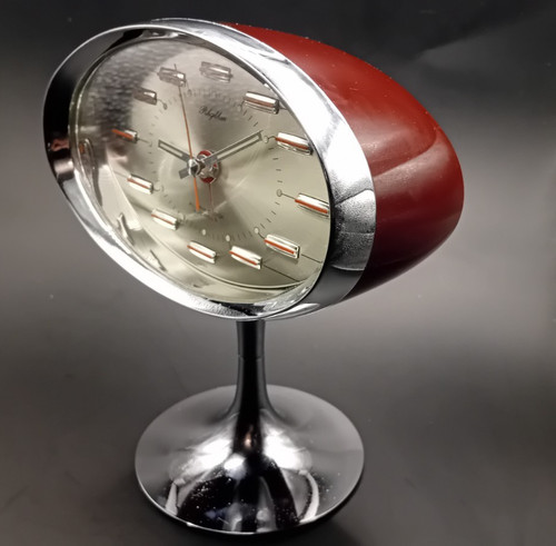 Vintage 1970s rhythm - space, age