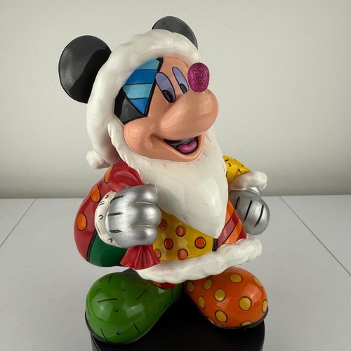 Disney santa britto romero - santa,