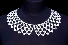 Vintage Ladies Scalloped Peter