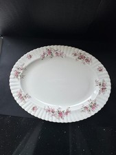 Royal Albert Lavender Rose Oval Platter  Vintage Bone China, England, 41 x 31 cm