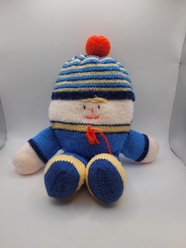 Vintage hand knitted humpty - hand,