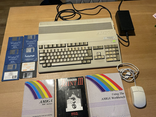 Commodore amiga 500 plus from - 500+,