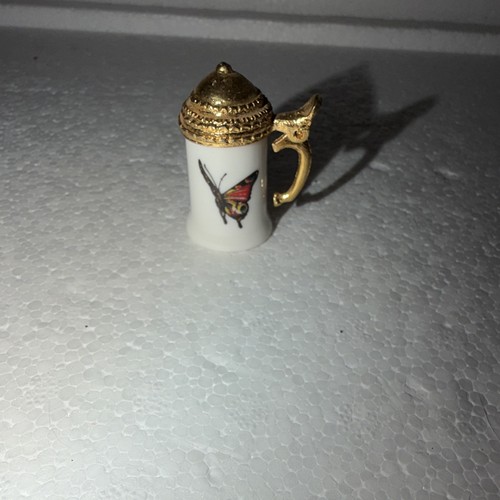 Collectible symbol with hand - symbol,