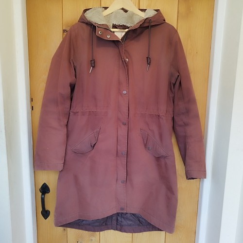 Seasalt plant hunter - plant, parka