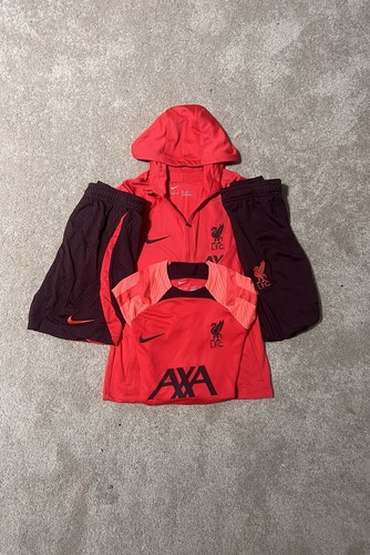 Liverpool nike 4 - 4, peice