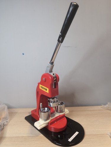 Badge button maker machine - badge,