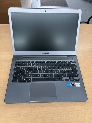 Faulty samsung np535u3c - -,