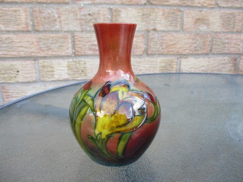 Moorcroft flambé freesia - ,