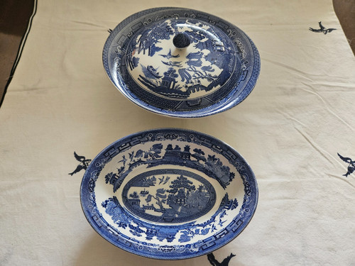 Johnson brothers blue willow - blue,