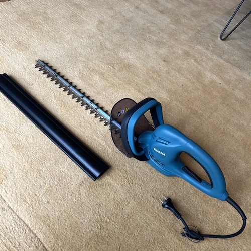 Makita hedge trimmer uh5261 - hedge,
