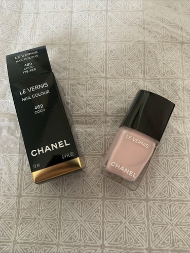 Chanel vernis nail polish - chanel,