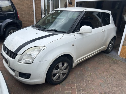 Suzuki swift 2009 passenger - suzuki,