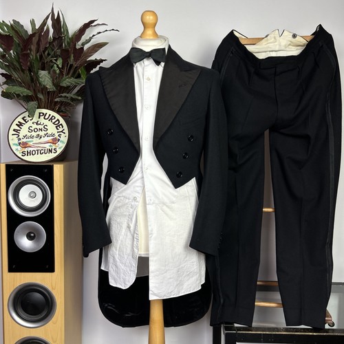 Bespoke white tie tailcoat - white,