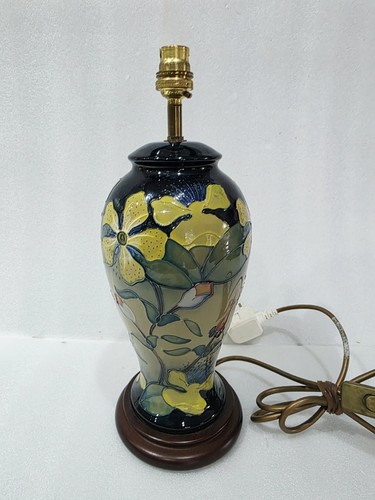 Moorcroft hypericum pattern - moorcroft,