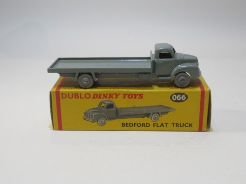Dinky dublo bedford flat - 'bedford,