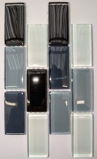 DG/30 Crystal Black, White