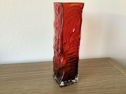 Whitefriars style red glass - style,